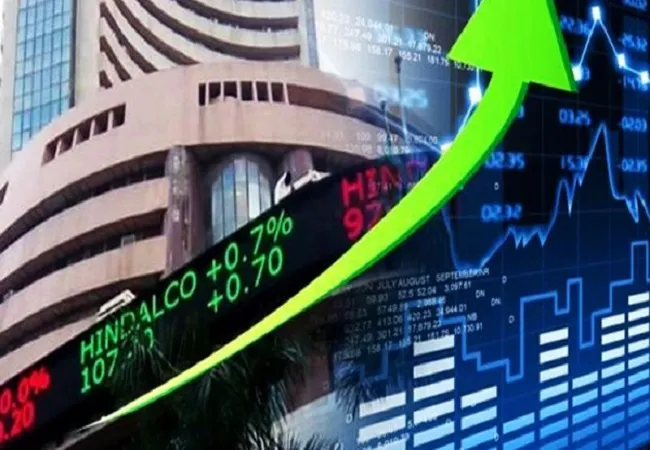 शुरुआती कारोबार में सेंसेक्स 309.91अंक चढ़ा, निफ्टी 16,700 के पार