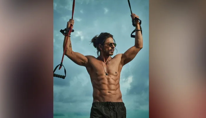 ‘पठान’ में पापा शाहरुख खान का ट्रांसफॉर्मेशन देखकर बेटी सुहाना ने दिया ऐसा रिएक्शन