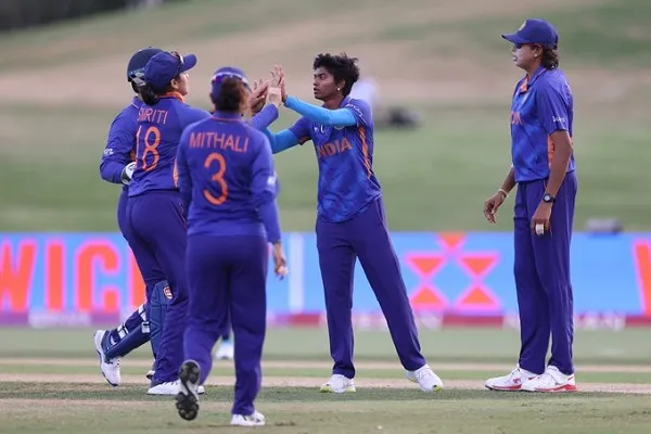 Women World Cup : यास्तिका भाटिया का अर्धशतक, भारत ने बांग्लादेश के सामने रखा 230 रन का लक्ष्य