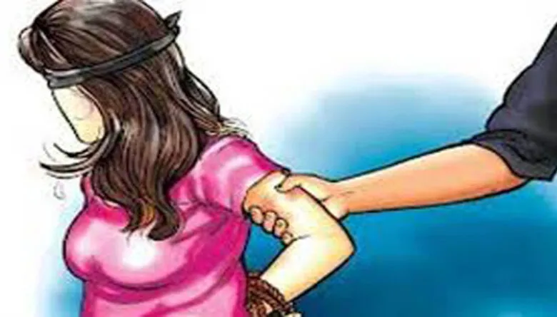 बरेली: डी फार्मा की छात्रा से छेड़छाड़, थाने में आरोपी के जड़े थप्पड़