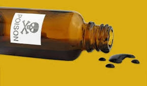 अमरोहा : जहरीले पदार्थ के सेवन से एक छात्र की मौत, दूसरे की हालत गंभीर