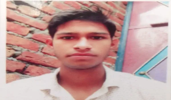 मुरादाबाद : ट्रेन के आगे कूदकर युवक ने दी जान, मोबाइल से हुई शिनाख्त