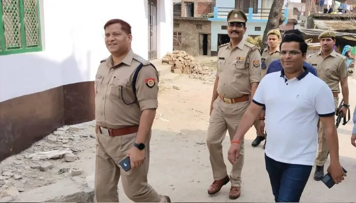 बाराबंकी: एसडीएम ने किया होली पर निकलने वाले चाचर जुलूस मार्ग का निरीक्षण