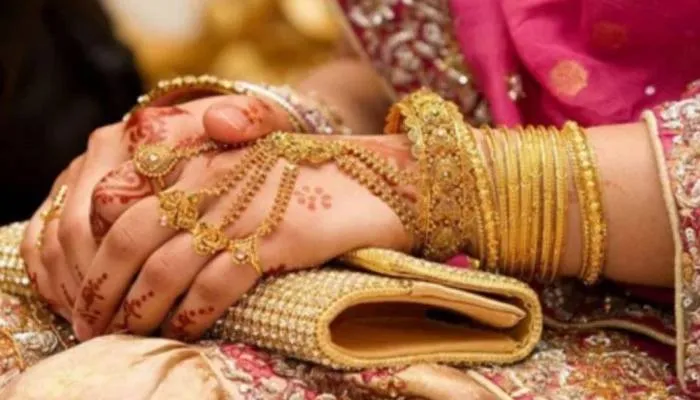 बाराबंकी: घर से जेवर व नकदी लेकर फरार हुई बहू, सास ने थाने में दर्ज कराई शिकायत