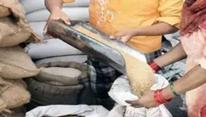 बाराबंकी: तीन महीने और मिलेगा मुफ्त राशन, अगर नहीं है कार्ड तो ऑनलाइन व ऑफलाइन करें रजिस्ट्रेशन