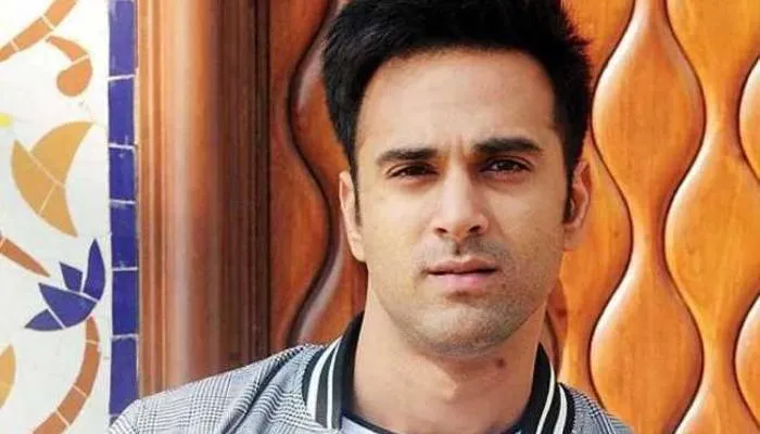 पुलकित सम्राट ने शुरू की ‘फुकरे 3’ की शूटिंग, एक्टर ने शेयर की सेट की फोटो