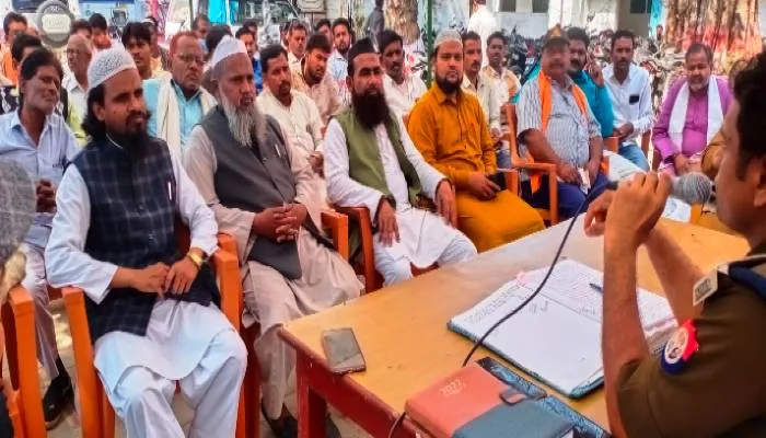 आपसी मेल-मिलाप के साथ मनाएं रंगों का पर्व होली : सीओ