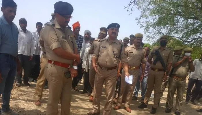 फतेहपुर: गन्ने के खेत में पानी लगाने गए युवक की ईंट से कूच कर हत्या, जांच में जुटी पुलिस