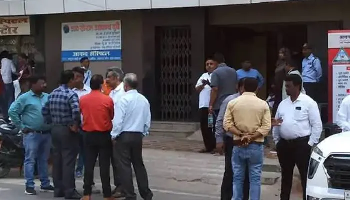 प्रयागराज: आशा एंड कंपनी के मालिक ने फांसी लगाकर दी जान, नहीं मिला सुसाइड नोट