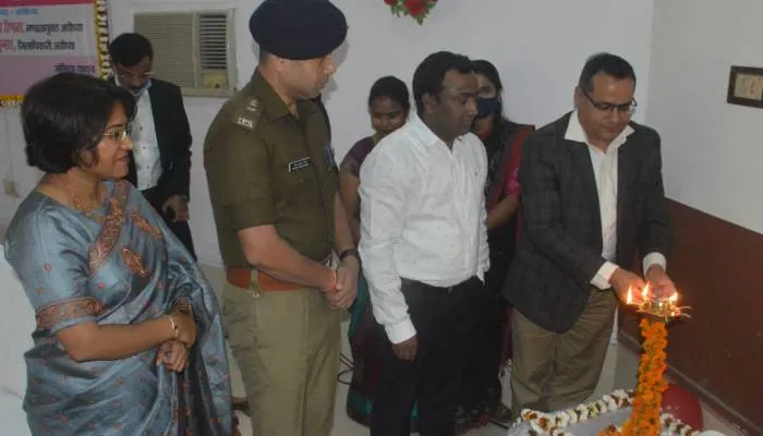 पूरे विश्व की तरक्की में भूमिका अदा कर रही आधी आबादी : कमिश्नर
