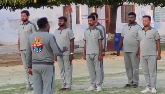 अयोध्या: बजरंग दल के कार्यकर्ताओं को पहननी पड़ेगी ग्रे कलर की वर्दी, ड्रेस कोड लागू