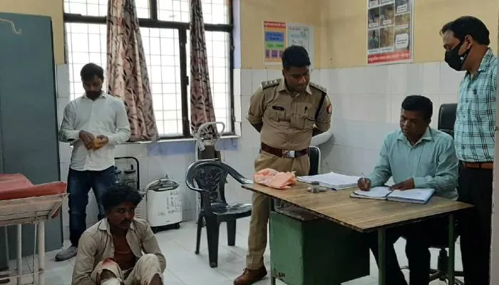 सीतापुर: पुलिस पर कुख्यात अपराधी ने झोंका फायर, जवाबी फायरिंग में हुआ घायल