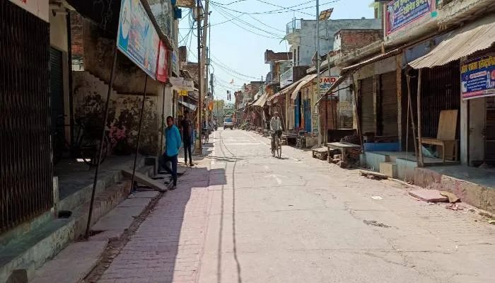 अयोध्या: दो समुदायों में विवाद के बाद बढ़ा तनाव, बाजार बंद, लोगों में आक्रोश