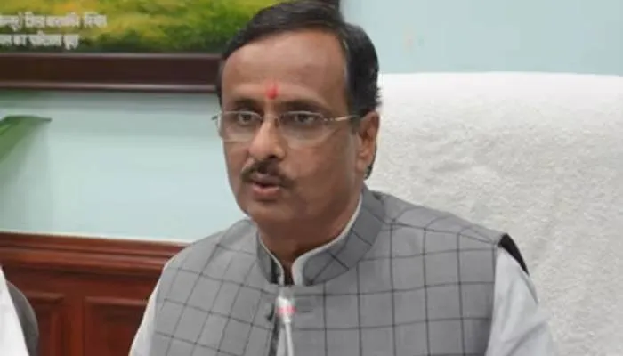 समय के साथ शिक्षा व्यवस्था में बदलाव जरूरी: डॉ. दिनेश शर्मा