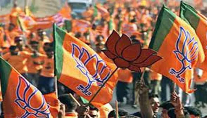 UP Election 2022: भाजपा 37 वर्षों बाद इतिहास दोहराने को तैयार, टूटेगा नोएडा जाने का मिथक