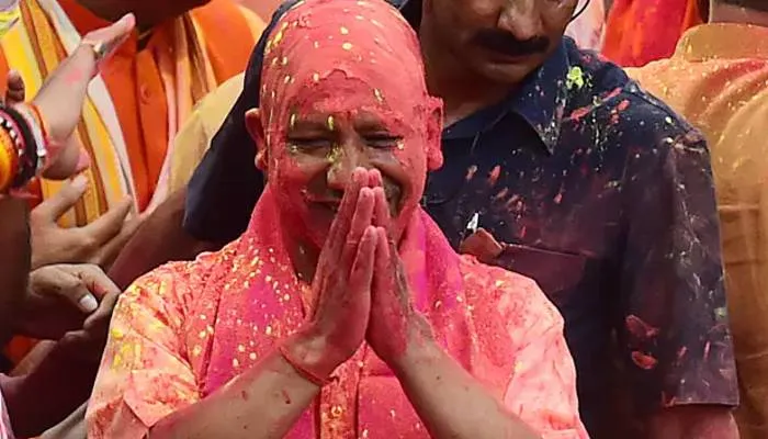 यूपी: साधु-संत भी बढ़ाएंगे योगी सरकार 2.0 के शपथ ग्रहण समारोह की शोभा