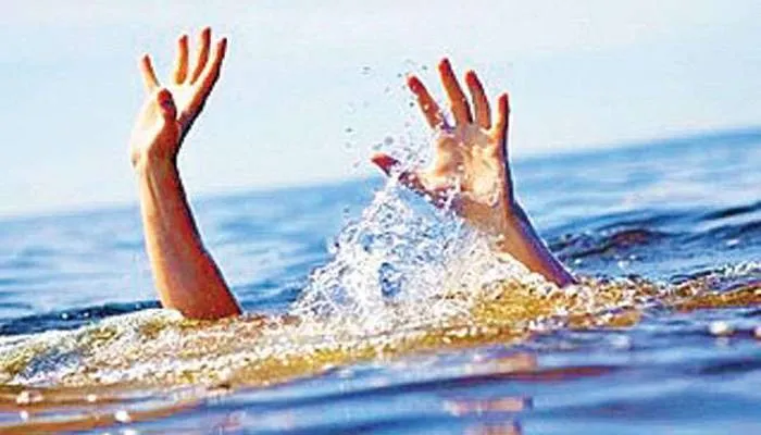 कन्नौज: गंगा में डूबा मछुआरा, तलाश में जुटे गोताखोर