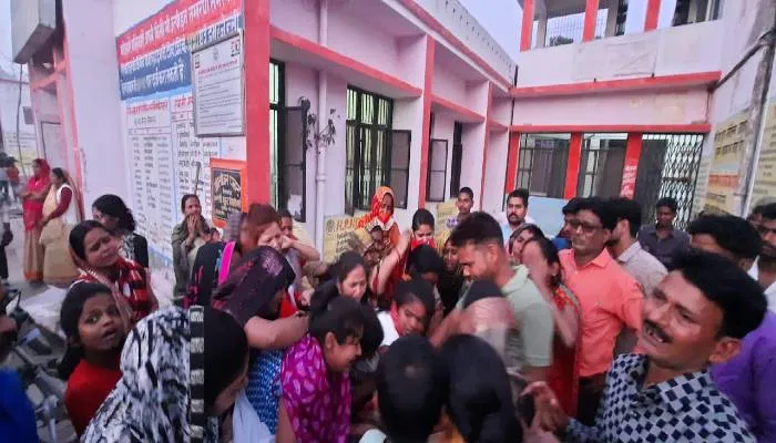 बहराइच: अज्ञात वाहन की टक्कर से बाइक सवार युवक की मौत, परिजनों में कोहराम