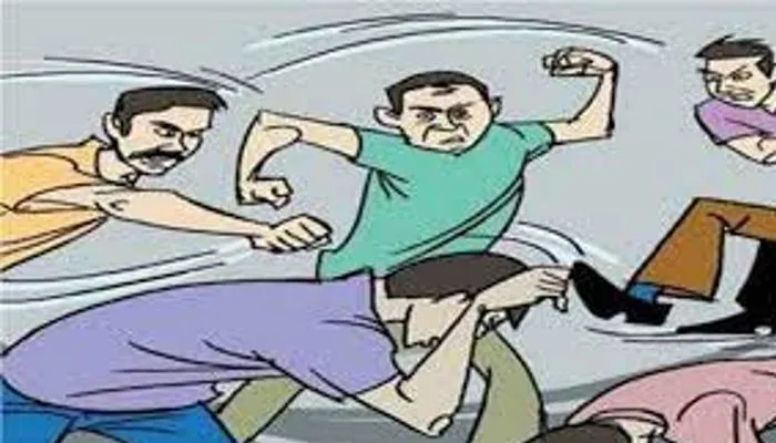 सीतापुर: विवाद के बाद बारातियों पर ग्रामीणों ने किया हमला, कई घायल