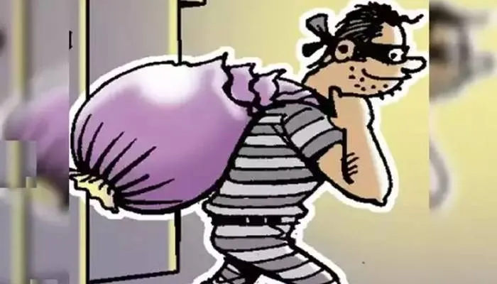 अमेठी: दीवार काटकर चोरों ने किया लाखों का माल पार, छानबीन में जुटी पुलिस