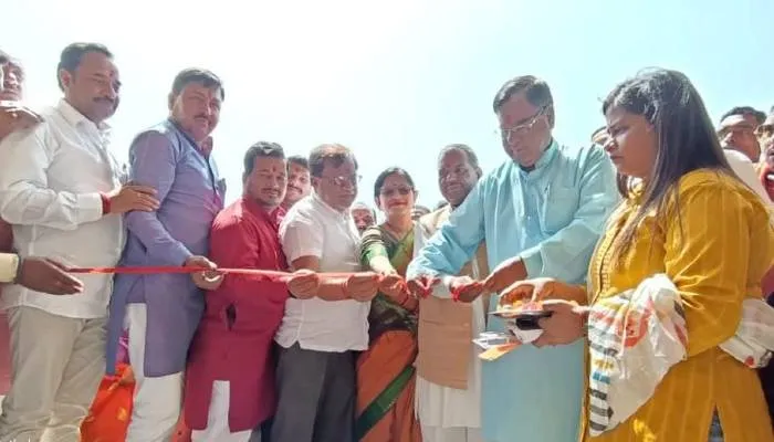 UP MLC Election: सांसद अक्षयबर लाल ने की अपील- विकास के लिए भाजपा प्रत्याशी को दिलाएं जीत