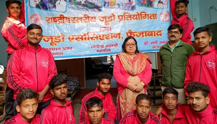 राजस्थान में होने वाली चैम्पियनशिप के लिए अयोध्या से जूडो टीम रवाना