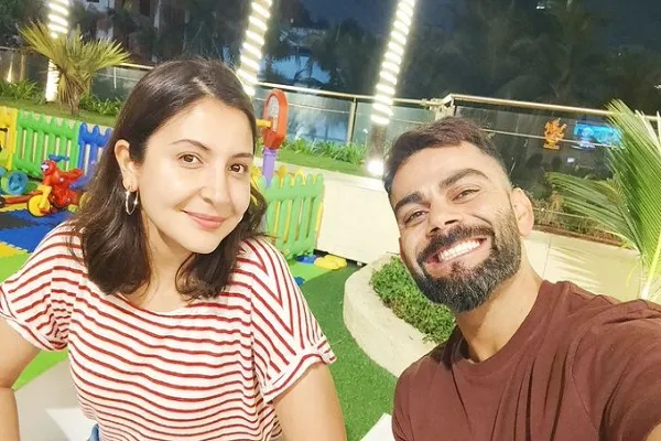 IPL 2022 : विराट कोहली के साथ बायो-बबल में जुड़ीं अनुष्का शर्मा, तस्वीर शेयर कर दी जानकारी