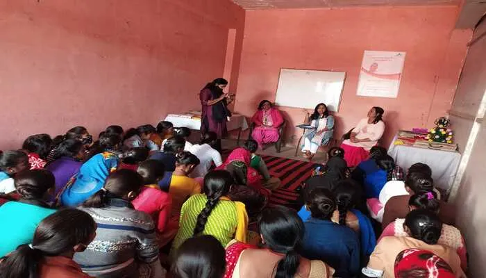 अयोध्या: बेटियों ने पढ़ा स्वच्छता का पाठ, घर में लगाएंगी सफाई की क्लास