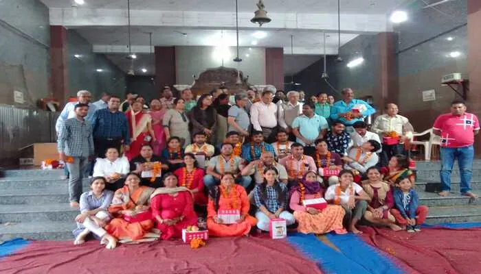 बाराबंकी: श्री राम वन कुटीर में किए गए 2865 निशुल्क ऑपरेशन, 42 साल पहले वीतरागी संतों ने शुरू की थी परंपरा