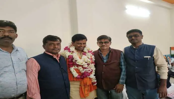 उन्नाव: शिक्षक संघ ने किया नवनिर्वाचित भाजपा विधायक का स्वागत