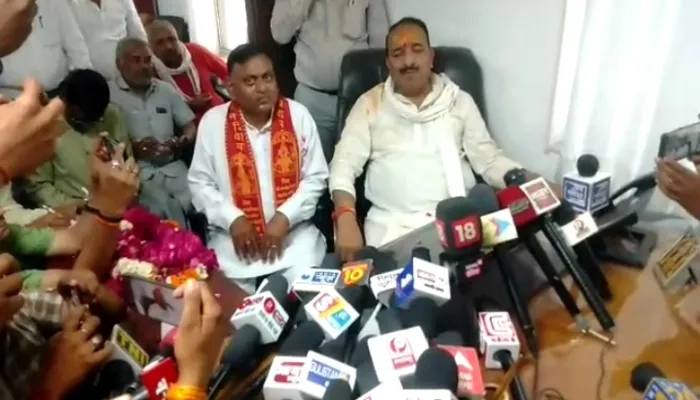 रायबरेली: शपथ लेने के दूसरे दिन जिले में पहुंचे दिनेश प्रताप सिंह, हुआ भव्य स्वागत