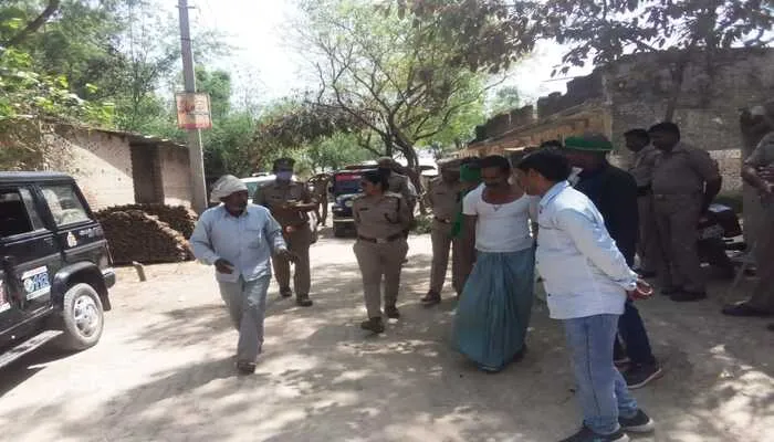 बाराबंकी: लापता युवक के हत्या की आशंका, सीओ ने पुलिस बल के साथ लिया मौके का जायजा