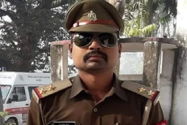 मुरादाबाद : पत्नी ने दरोगा के खिलाफ दर्ज कराया मुकदमा, कहा- शराब पीकर करता है मारपीट