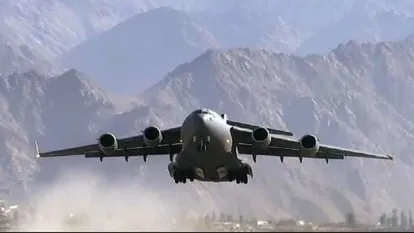 यूक्रेन संकट: प्रधानमंत्री ने भारतीयों के निकासी अभियान में वायुसेना को लगाया मोर्चे पर