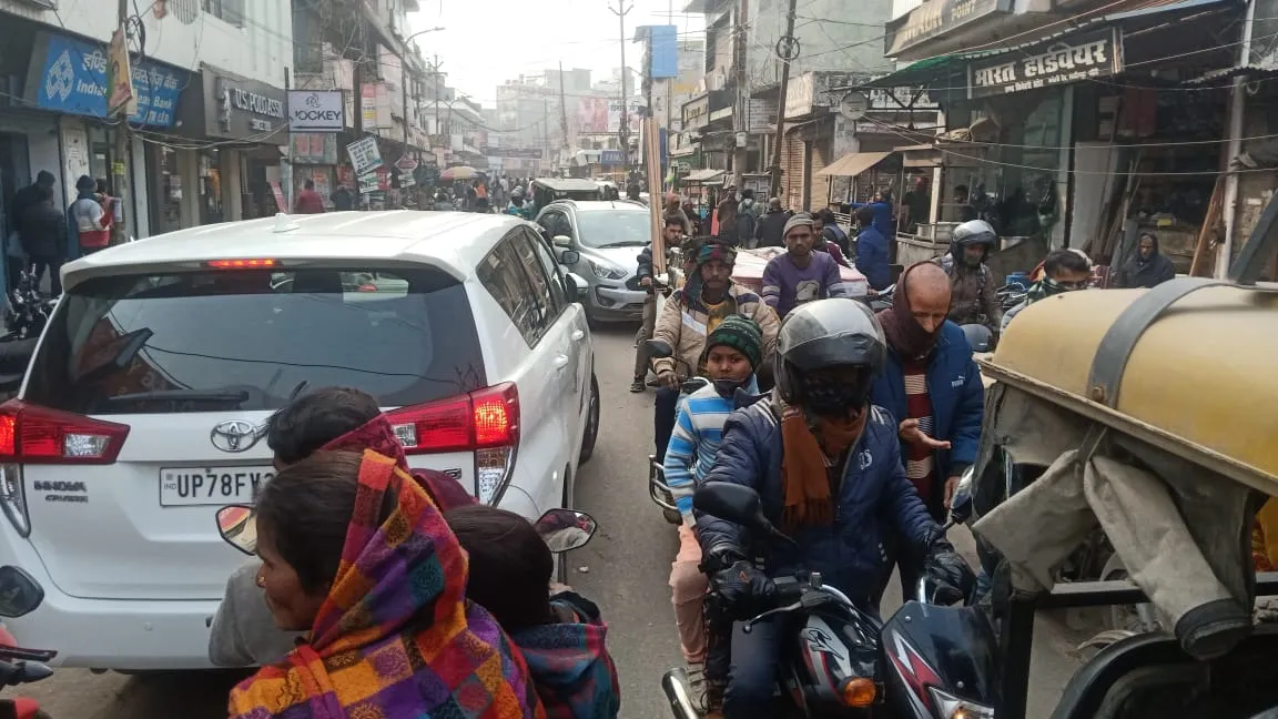 लखीमपुर खीरी: ट्रैफिक प्लान ध्वस्त हर तरफ लग रहा जाम
