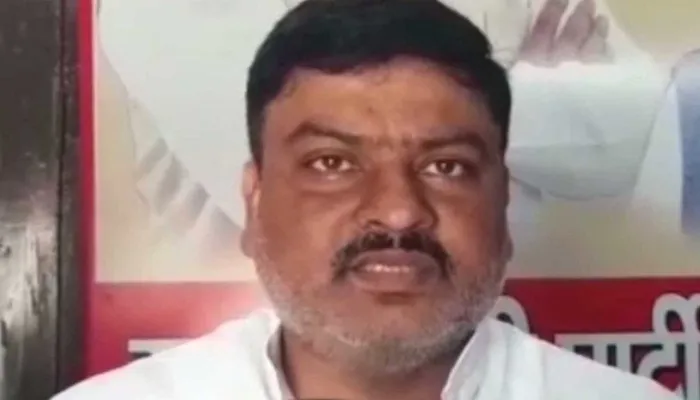 अयोध्या: दुष्कर्म की घटना के बाद तेज नारायण पांडे ने नाबालिग के परिवारजनों के लिये की यह मांग