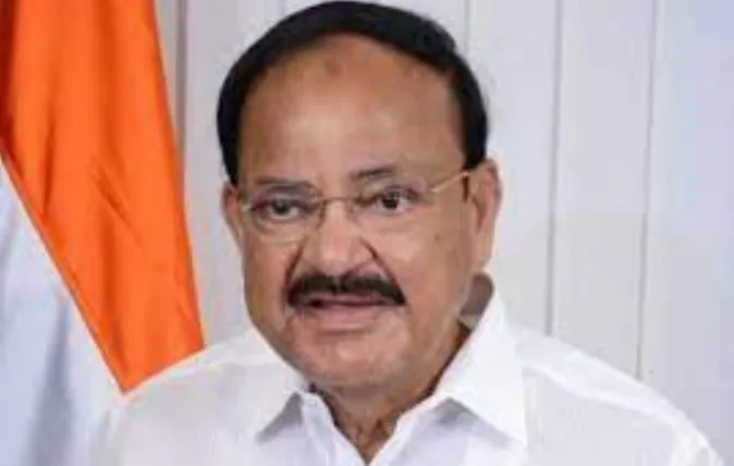 उपराष्ट्रपति नायडू दो दिवसीय दौरे पर सिक्किम पहुंचे, युवाओं को देंगे ये तोहफा