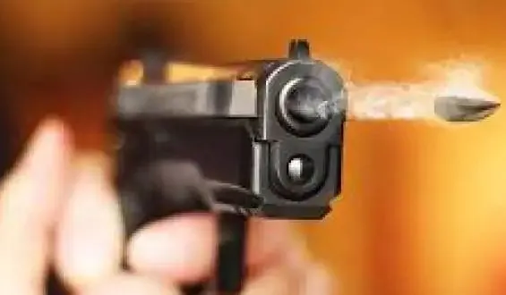 शाहजहांपुर: दो पक्षों में विवाद, कई राउंड फायरिंग से दहशत