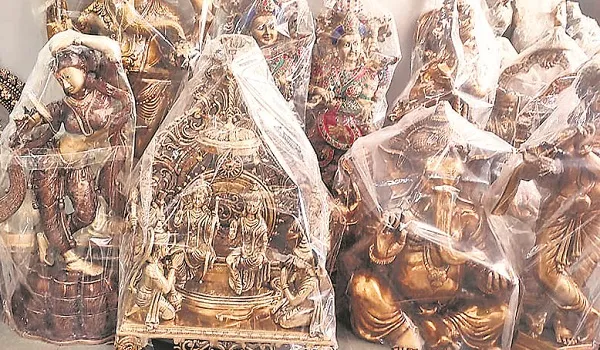 मुरादाबाद : शपथ ग्रहण समारोह में पीतल से बना राम मंदिर बिखेरेगा चमक, तैयारियों में जुटे कारोबारी