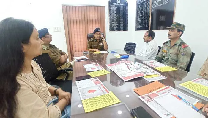 अयोध्या: शहीद दिवस पर रक्तदान को लेकर आईजी ने की बैठक, कहा- हम सबको रक्तदान अवश्य करना चाहिए