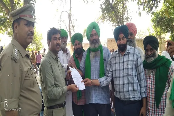 बिजनौर : वन्य जीवों से फसलों को नुकसान होने पर किसानों ने की पंचायत, दी चेतावनी