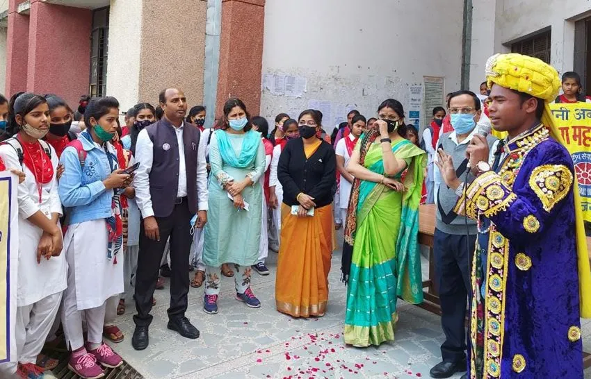 बरेली: नुक्कड़ नाटक के जरिए क्षय रोग के प्रति किया जागरूक