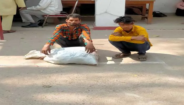 बहराइच: नेपाली शराब के साथ पुलिस ने दो तस्करों को किया गिरफ्तार