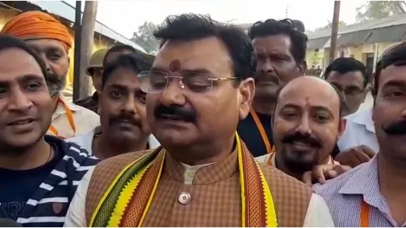 पीलीभीत: संजय गंगवार बोले- छोटे पप्पू को दिख गई हकीकत, समर्थकों ने लगाए वरुण गांधी मुर्दाबाद के नारे