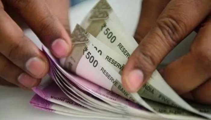 Good News: होली से पहले शिक्षा विभाग के कार्मिकों को मिलेगा वेतन, महानिदेशक स्कूल शिक्षा ने जारी किया आदेश