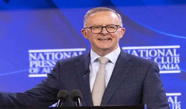 Australia: मां की सरकारी पेंशन के भरोसे पले-बढ़े एंथनी अल्बानी, अब प्रधानमंत्री चुनाव की दौड़ में होंगे शामिल