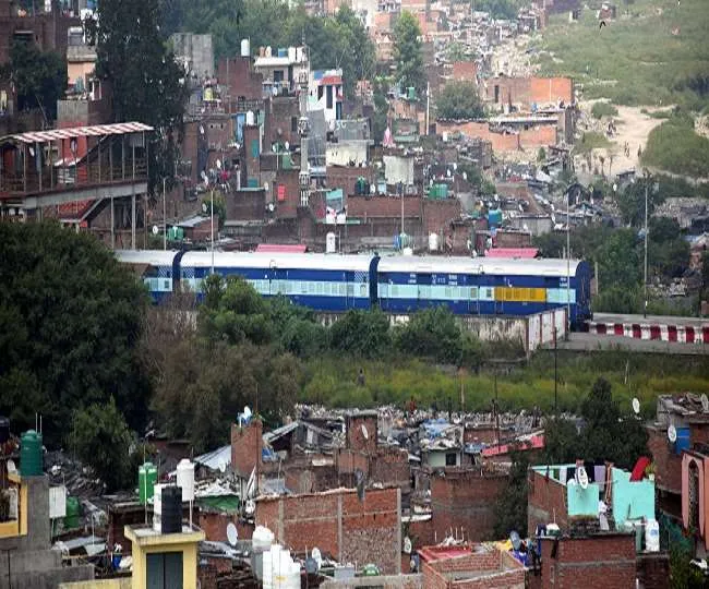 हल्द्वानी: इसी माह हटेगा रेलवे भूमि से अतिक्रमण, रेलवे बताएगा तिथि : DM
