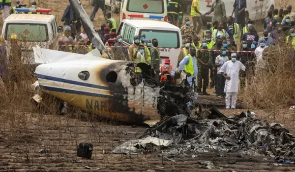 Plane crash : नाइजीरिया में सैन्य विमान दुर्घटना में दो की मौत