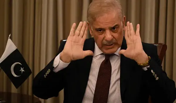 Pakistan Political Crisis: शाहबाज शरीफ ने प्रधानमंत्री पद के लिए किया नामांकन, शाह महमूद कुरैशी को बनाया अपना उम्मीदवार