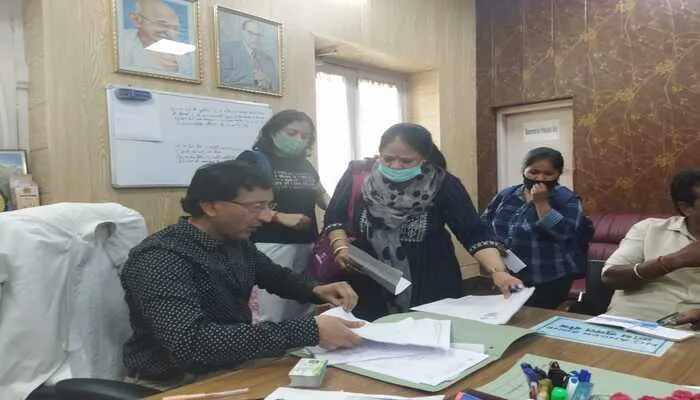 कानपुर: GSVM मेडिकल कॉलेज में फर्जी लेटर से एमबीबीएस में प्रवेश लेने पहुंचीं दो और छात्राएं, जांच में जुटी पुलिस